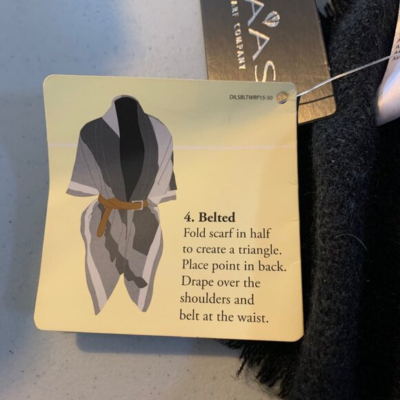 Fraas The Scarf Co Square Four Way Blanket Wrap Multicolor Floral NWT $48 - Picture 7 of 9